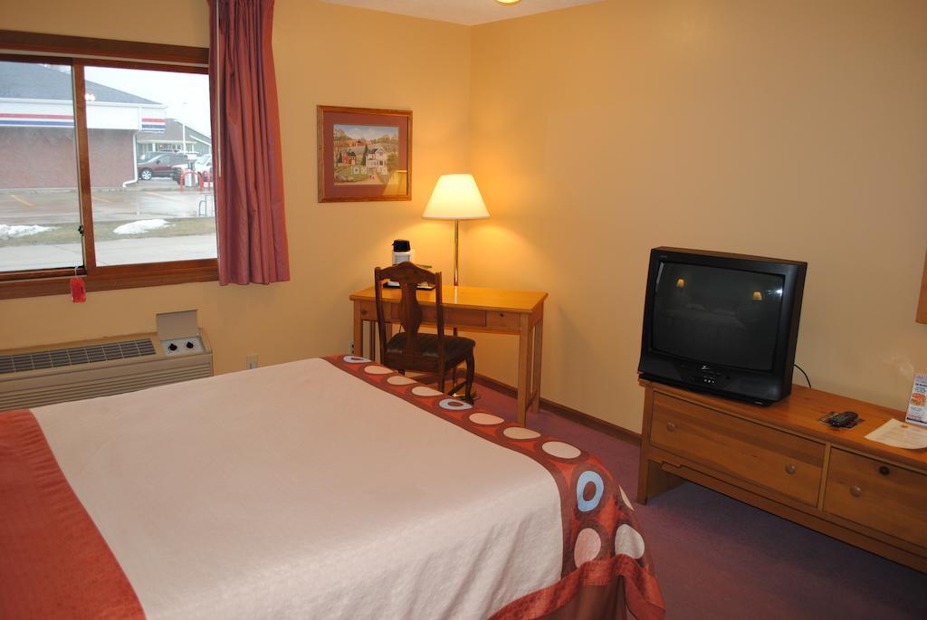 Super 8 By Wyndham Shipshewana Hotel Quarto foto